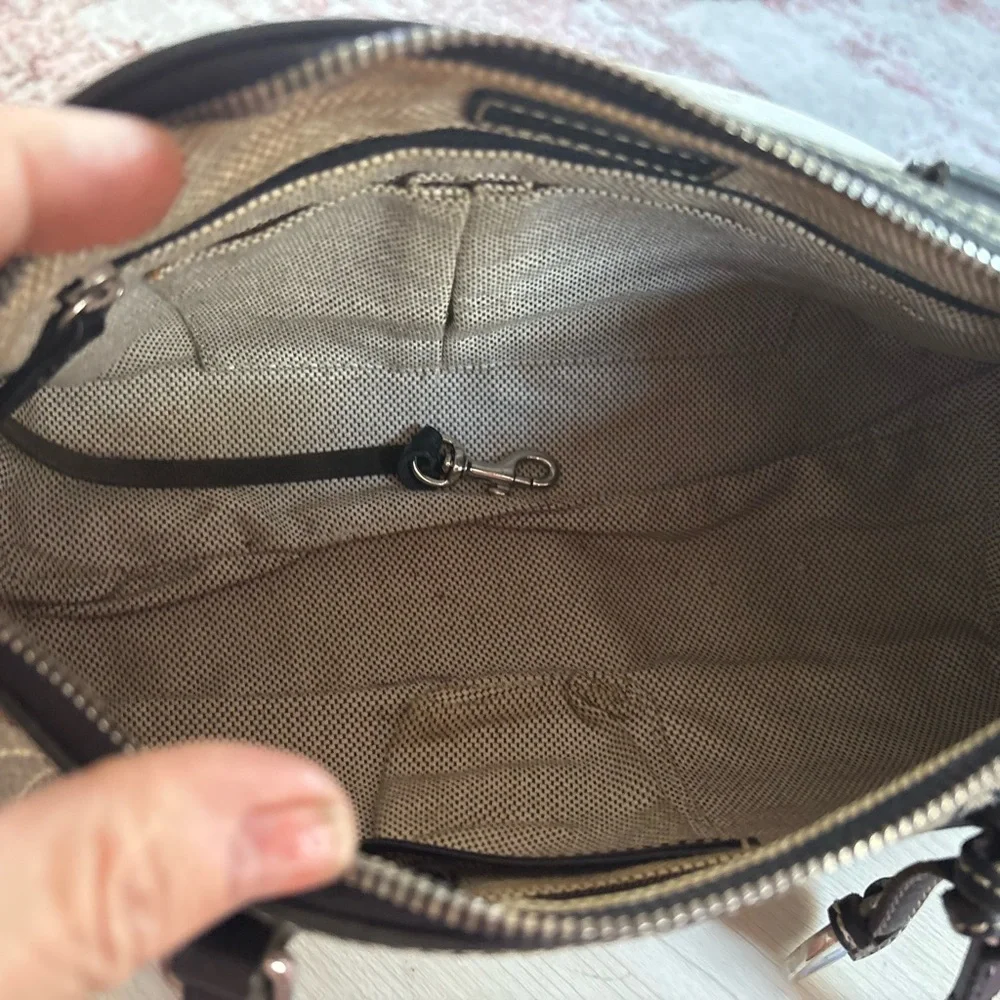 Dooney & Bourke Black and Tan Shoulder Bag Set - Picture 8 of 10